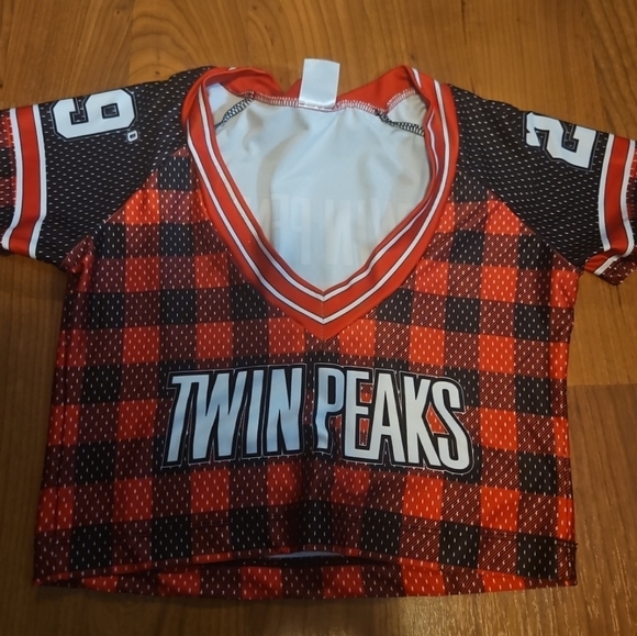 Twin Peaks Crop Football Jersey - Picture 1 of 7